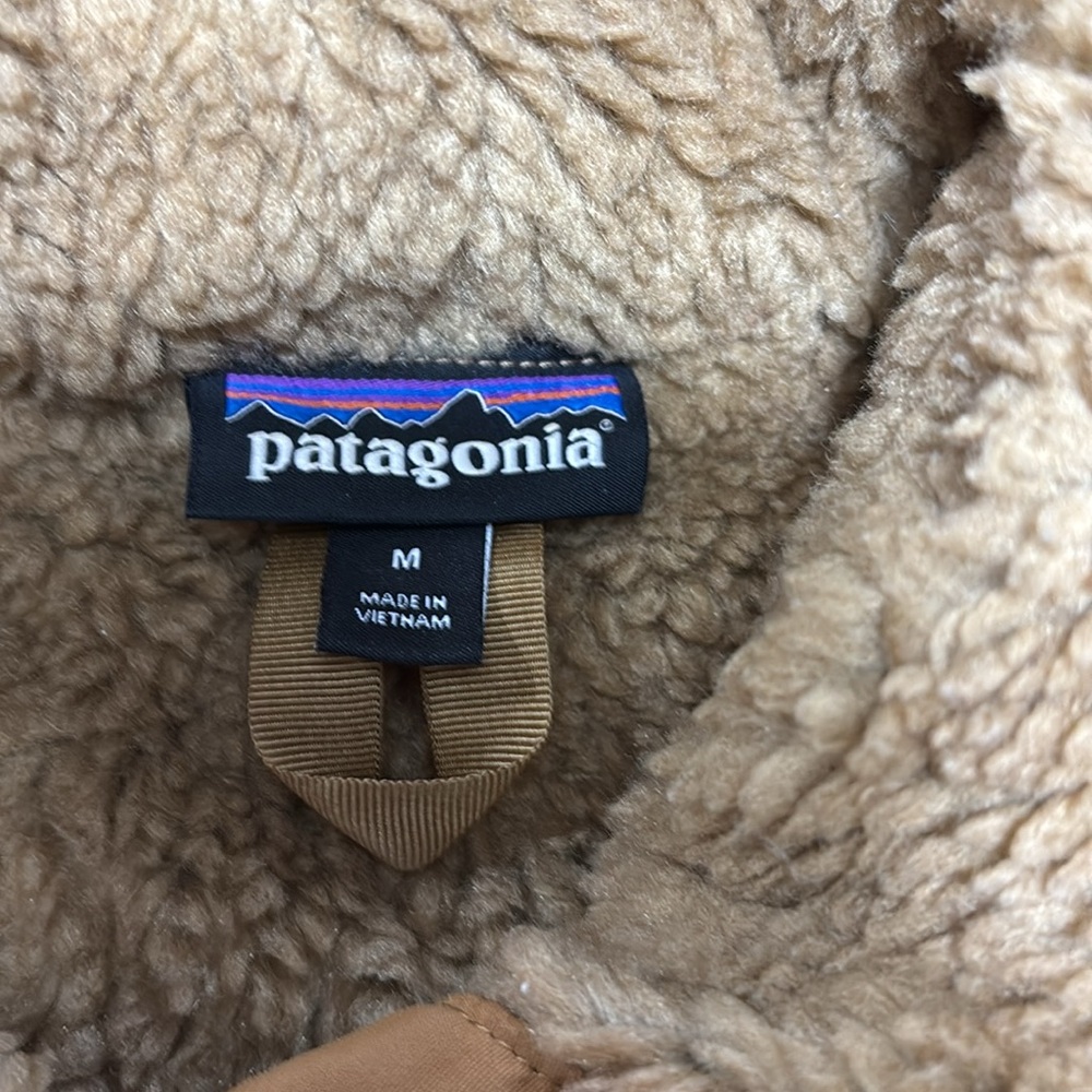Patagonia Shell - Picture 3 of 6